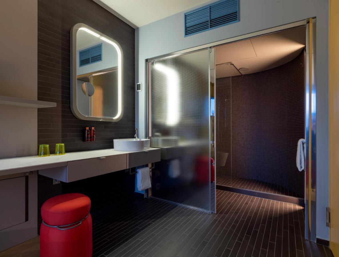 B'Mine Hotel Duesseldorf Екстериор снимка