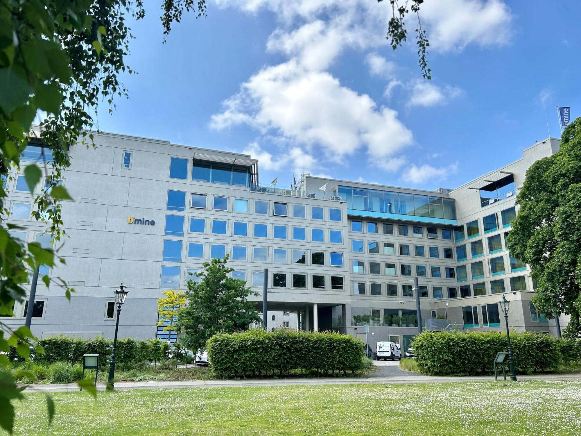 B'Mine Hotel Duesseldorf Екстериор снимка